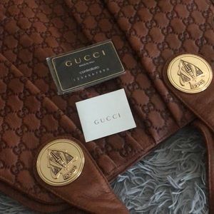 Rate and beautiful Gucci designer bag / purse!